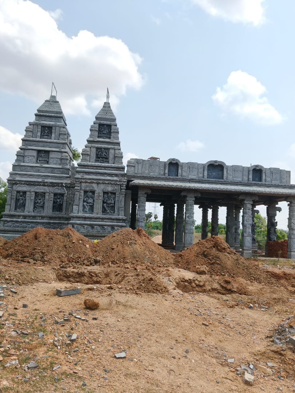 The pillared mandapa hall beside the main shrine